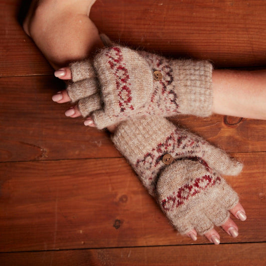 Something Romantic | Heavy Goat Wool | Fingerless Gloves